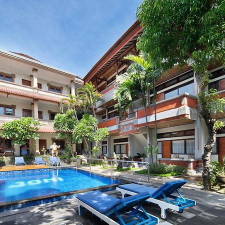 Legian Village Beach Resort - Chse Certified Buitenkant foto
