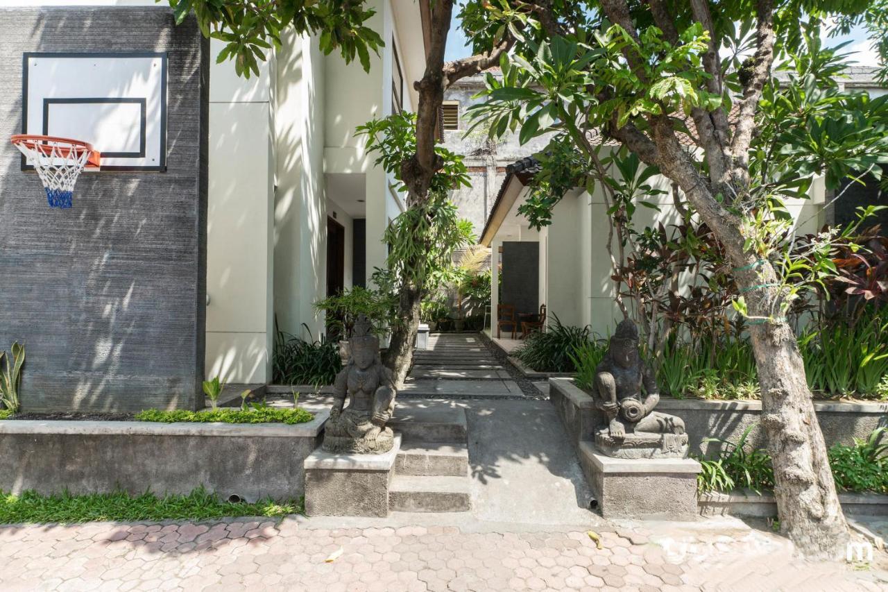 Legian Village Beach Resort - Chse Certified Buitenkant foto