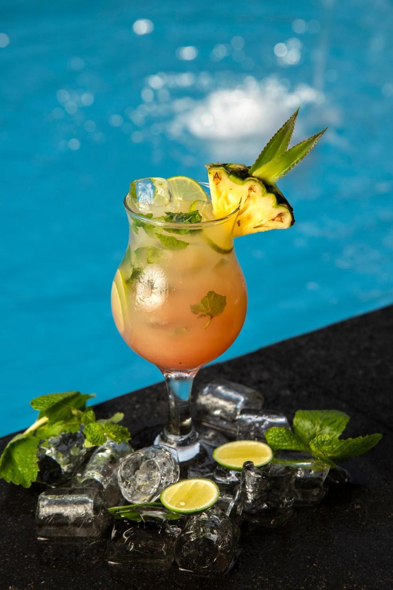 Legian Village Beach Resort - Chse Certified Buitenkant foto