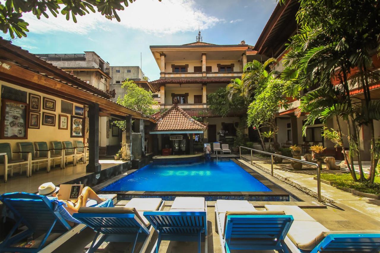 Legian Village Beach Resort - Chse Certified Buitenkant foto
